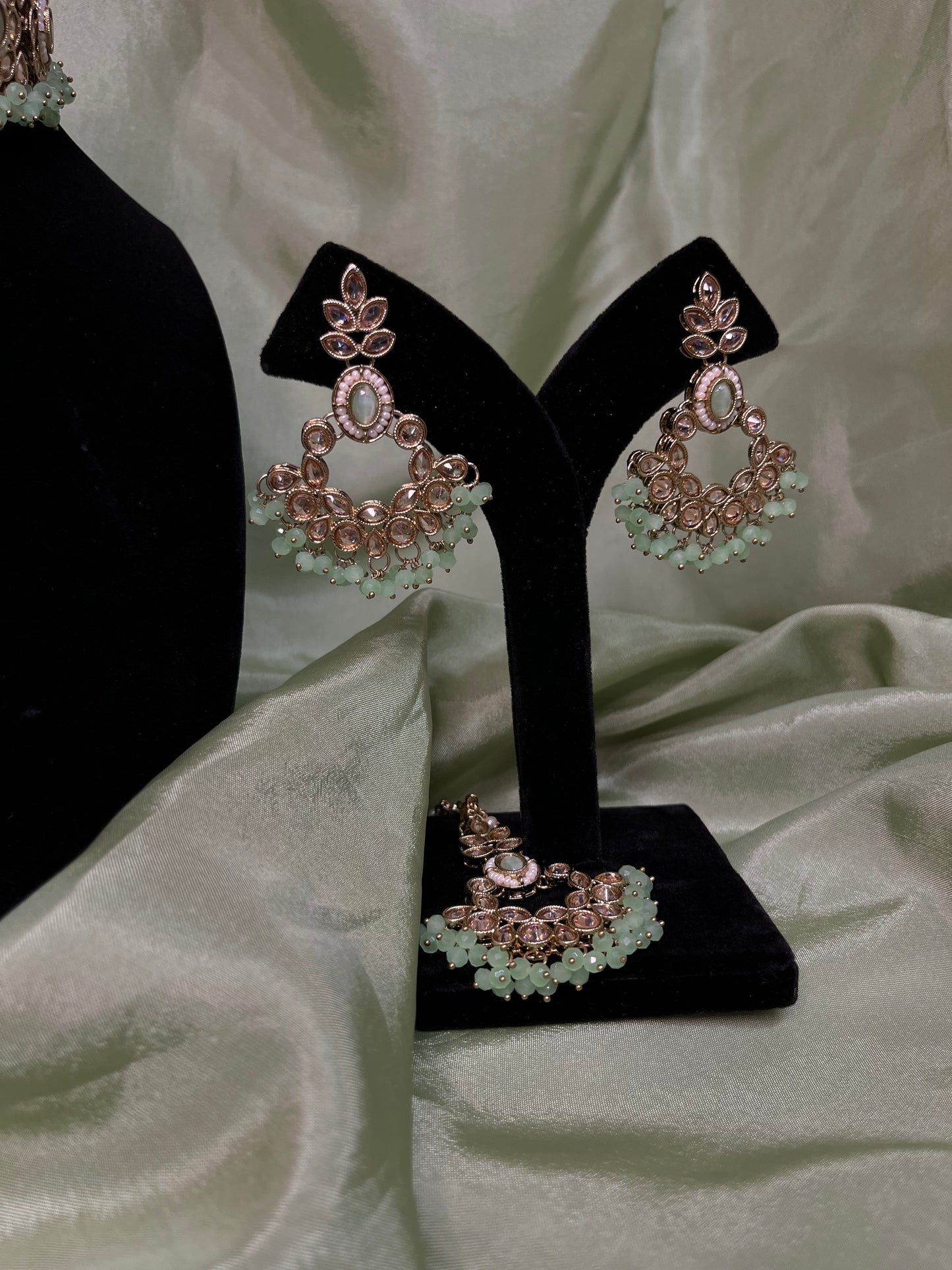 Mint green choker set